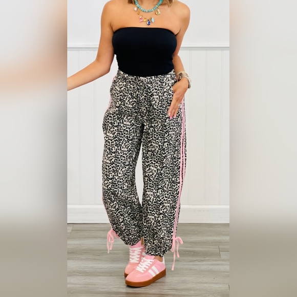 Bibi Leopard Print Jogger Pants with Pink Stripes. Size XL. - Picture 2 of 7